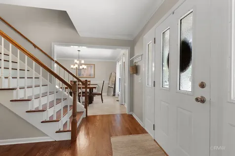 1009 Wedgewood Drive Crystal Lake IL 60014