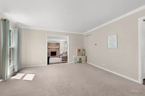 1009 Wedgewood Drive Crystal Lake IL 60014