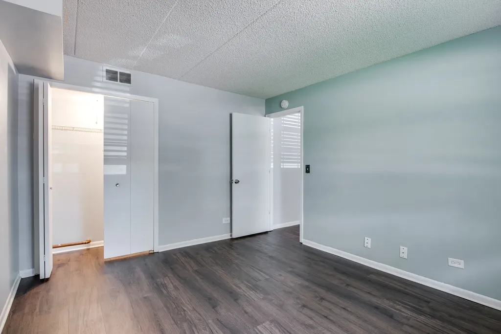 1486 West Jefferson Avenue Naperville IL 60540
