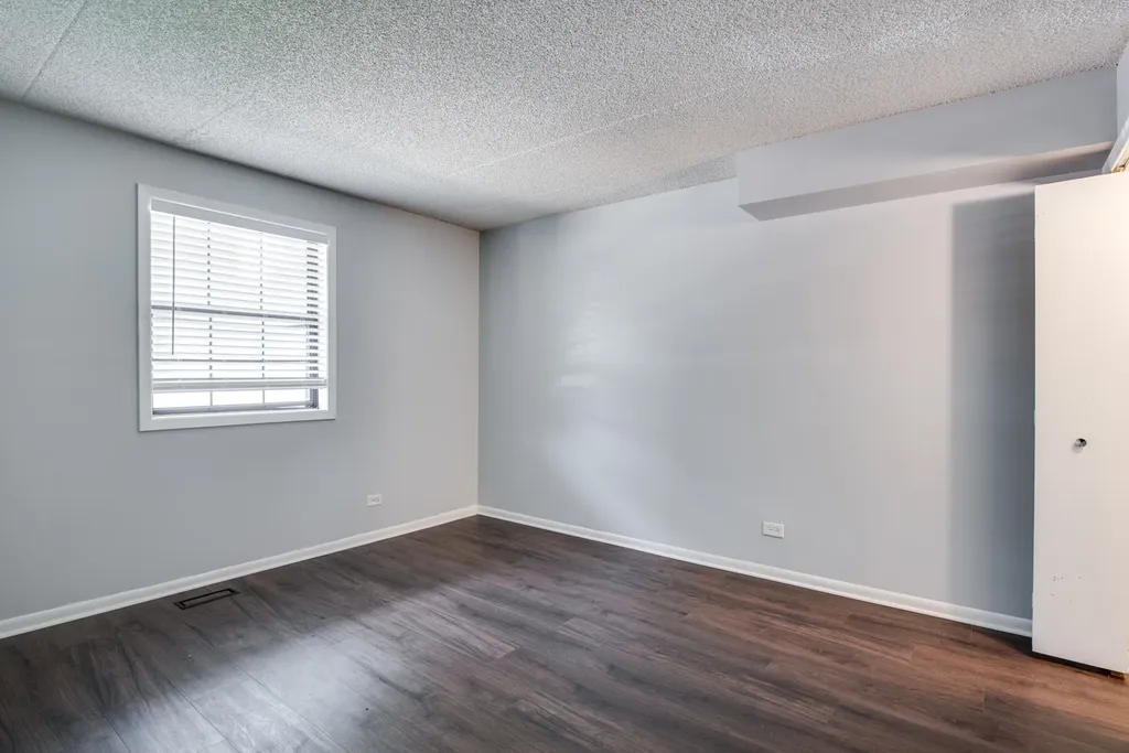 1486 West Jefferson Avenue Naperville IL 60540