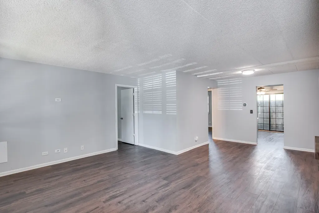 1486 West Jefferson Avenue Naperville IL 60540