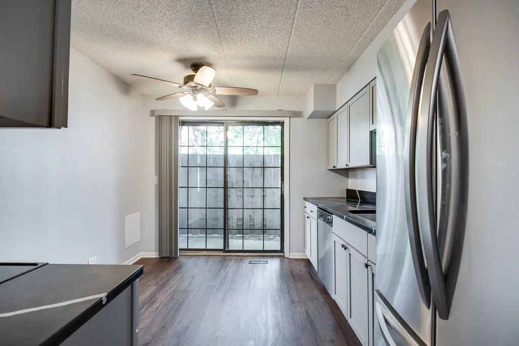 1486 West Jefferson Avenue Naperville IL 60540