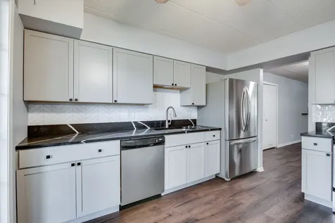 1486 West Jefferson Avenue Naperville IL 60540