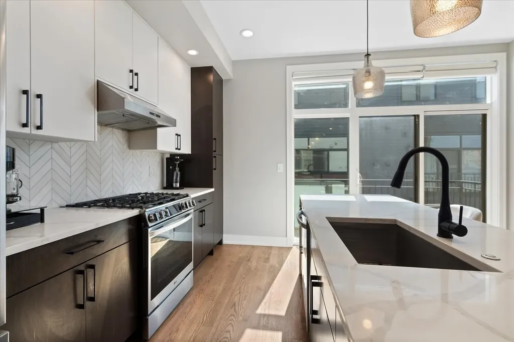 4442 South Drexel Boulevard Chicago IL 60653