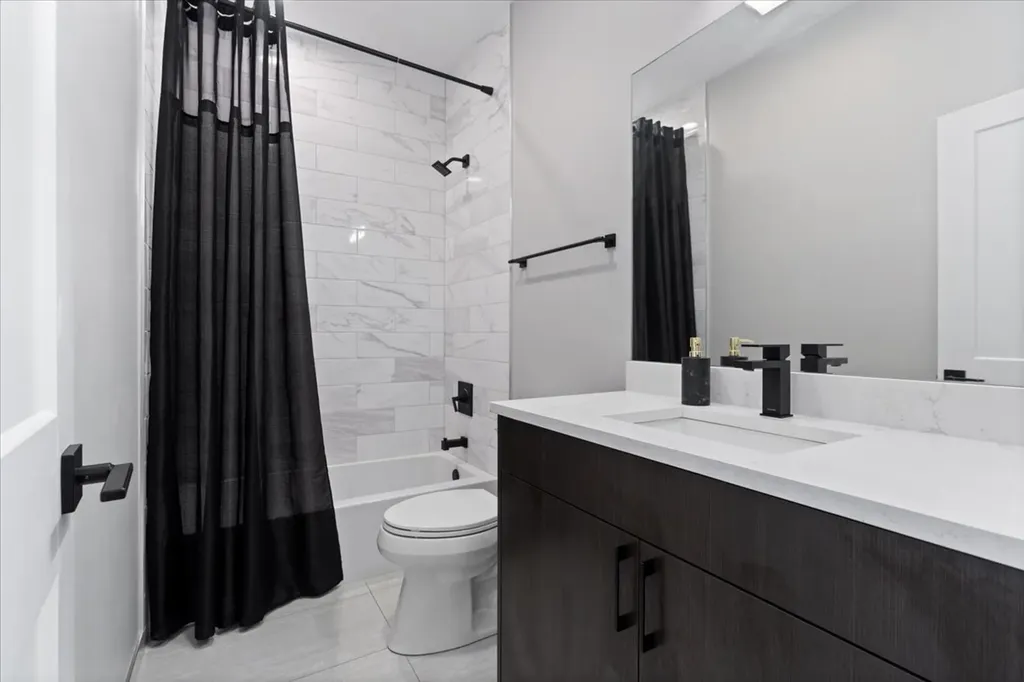 4442 South Drexel Boulevard Chicago IL 60653