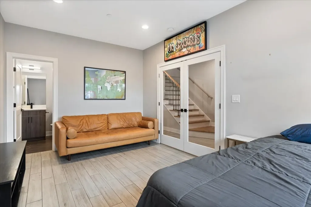 4442 South Drexel Boulevard Chicago IL 60653