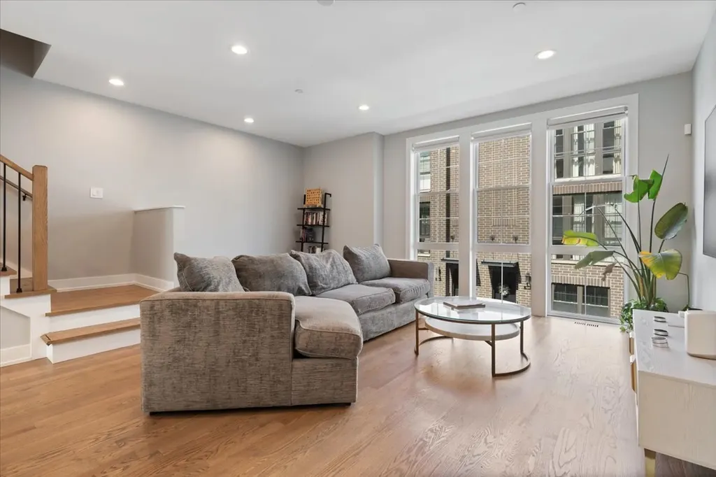4442 South Drexel Boulevard Chicago IL 60653