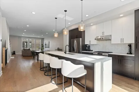 4442 South Drexel Boulevard Chicago IL 60653