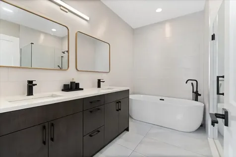 4442 South Drexel Boulevard Chicago IL 60653