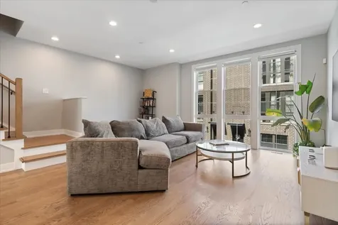 4442 South Drexel Boulevard Chicago IL 60653