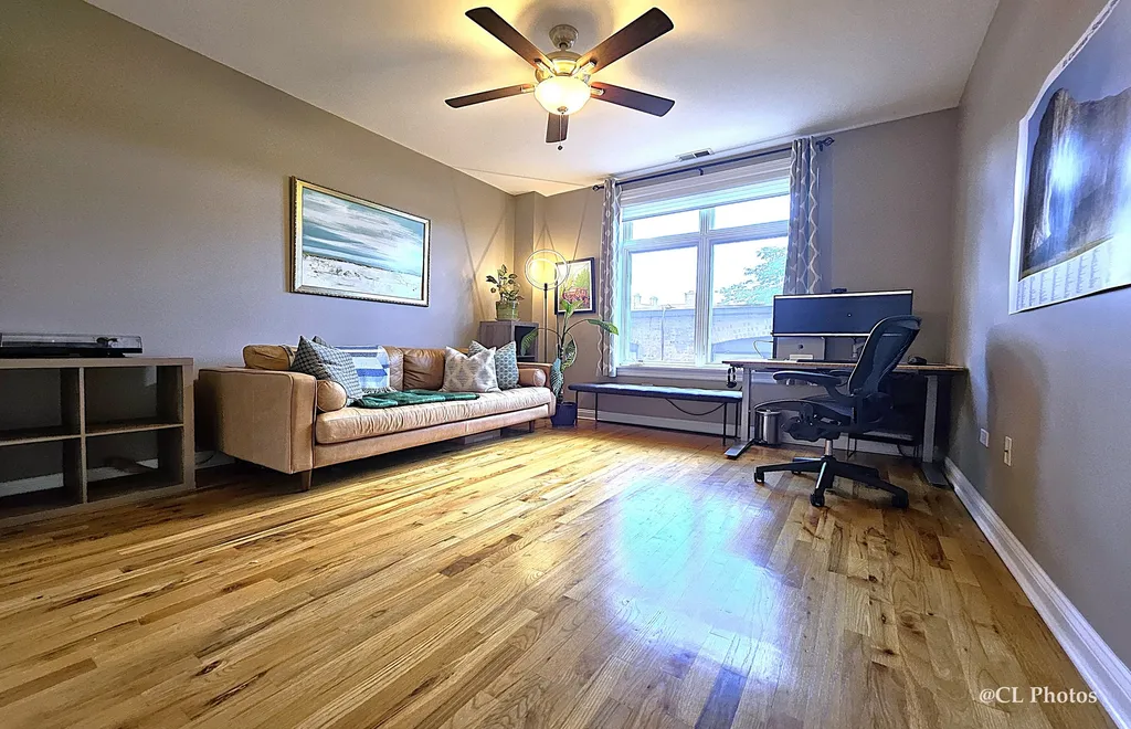 545 West Aldine Avenue Chicago IL 60657