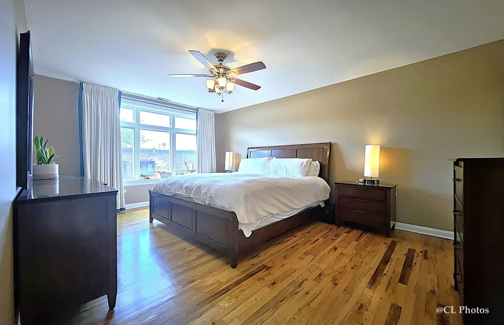 545 West Aldine Avenue Chicago IL 60657