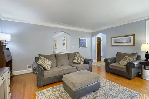 7846 Kenneth Avenue Skokie IL 60076