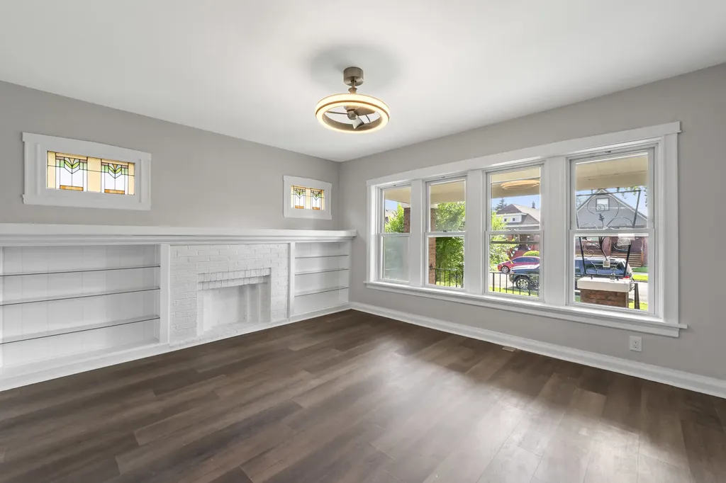 5827 South Spaulding Avenue Chicago IL 60629
