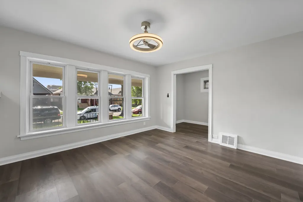 5827 South Spaulding Avenue Chicago IL 60629