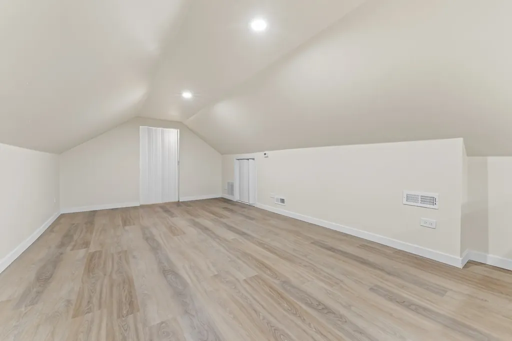 5827 South Spaulding Avenue Chicago IL 60629