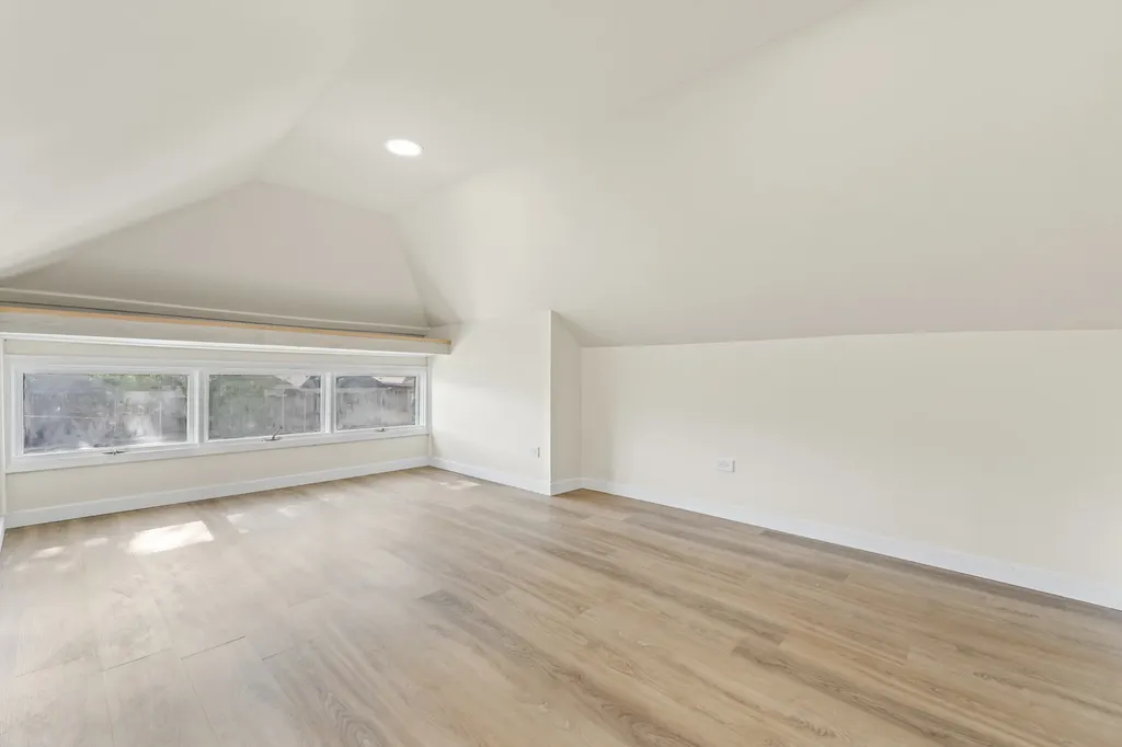 5827 South Spaulding Avenue Chicago IL 60629