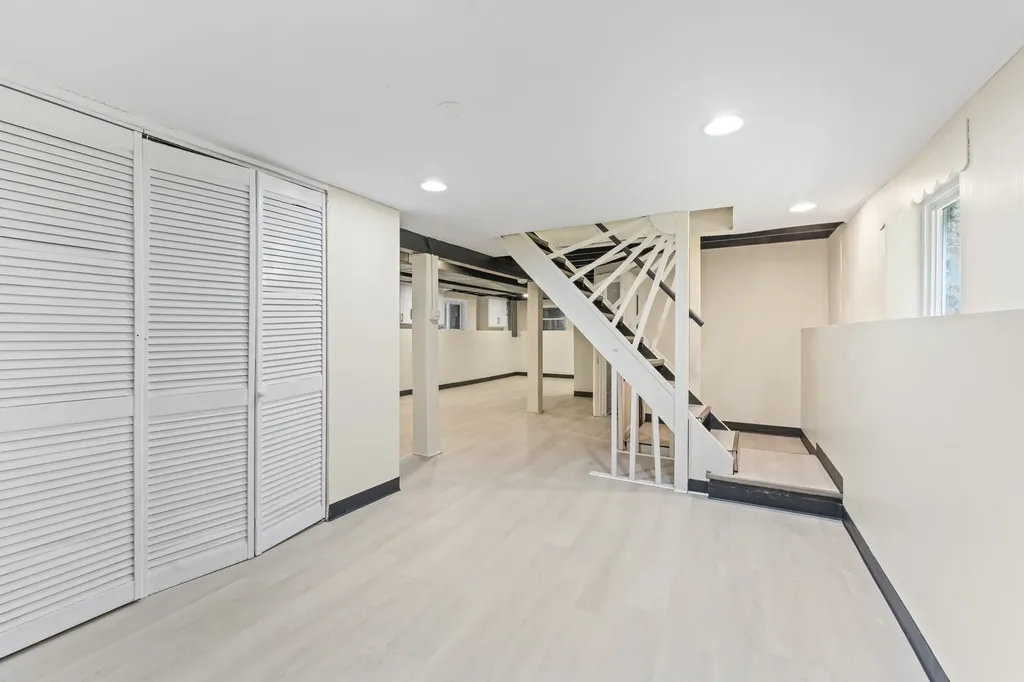 5827 South Spaulding Avenue Chicago IL 60629