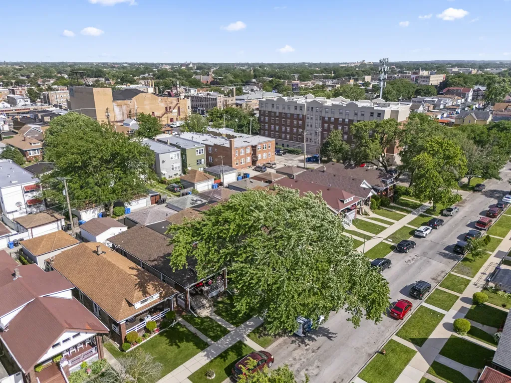 5827 South Spaulding Avenue Chicago IL 60629