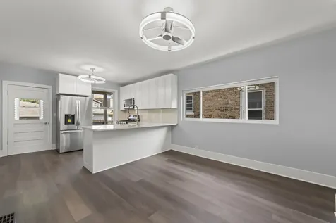 5827 South Spaulding Avenue Chicago IL 60629