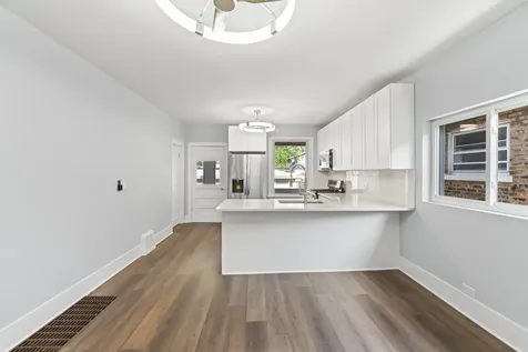 5827 South Spaulding Avenue Chicago IL 60629