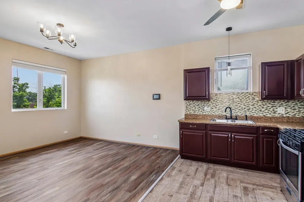 7018 South Dorchester Avenue Chicago IL 60637