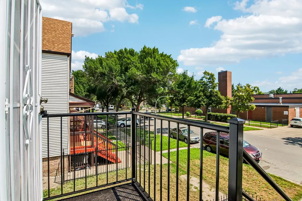 7018 South Dorchester Avenue Chicago IL 60637