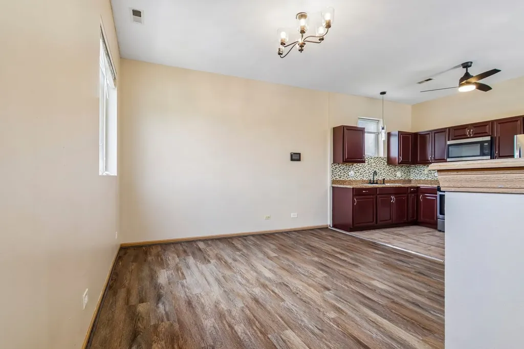 7018 South Dorchester Avenue Chicago IL 60637