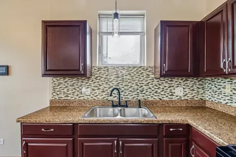 7018 South Dorchester Avenue Chicago IL 60637