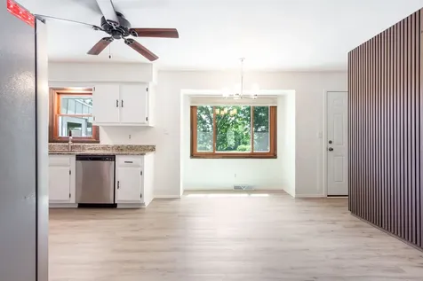4776 Rainbow Ridge Rockford IL 61109