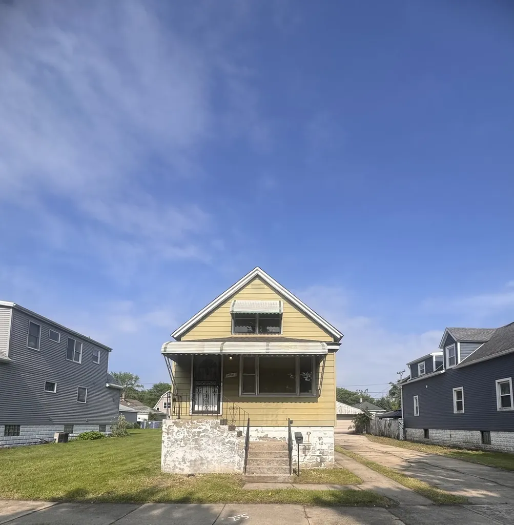 14035 South Green Bay Burnham IL 60633