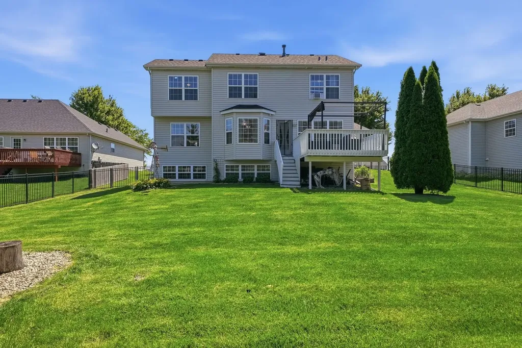 2213 Roaring Creek Drive Aurora IL 60503