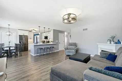 2213 Roaring Creek Drive Aurora IL 60503