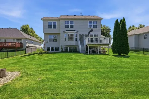 2213 Roaring Creek Drive Aurora IL 60503
