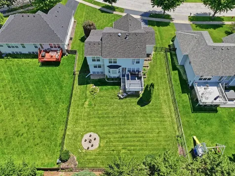 2213 Roaring Creek Drive Aurora IL 60503