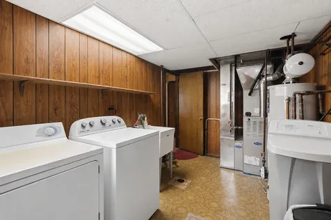 540 Meadow Avenue Frankfort IL 60423