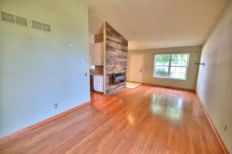 1671 Washington Court Geneva IL 60134