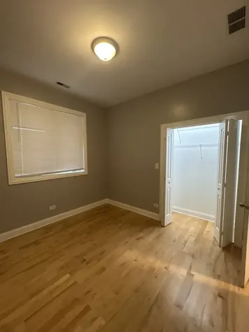 4218 South King Drive Chicago IL 60653
