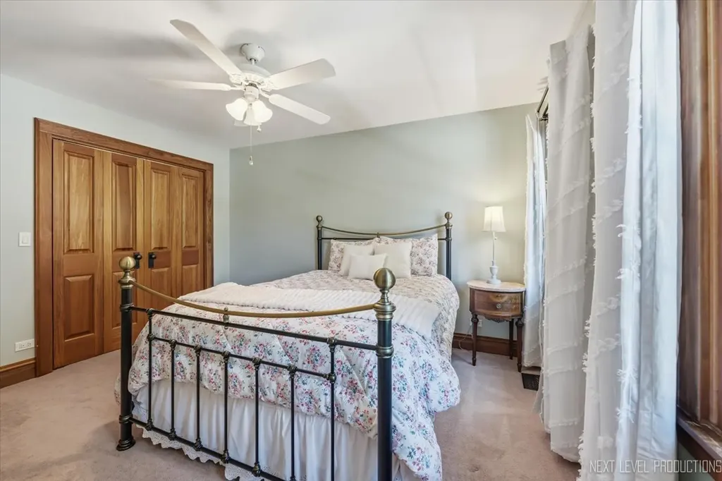 2736 Willow Ridge Drive Naperville IL 60564