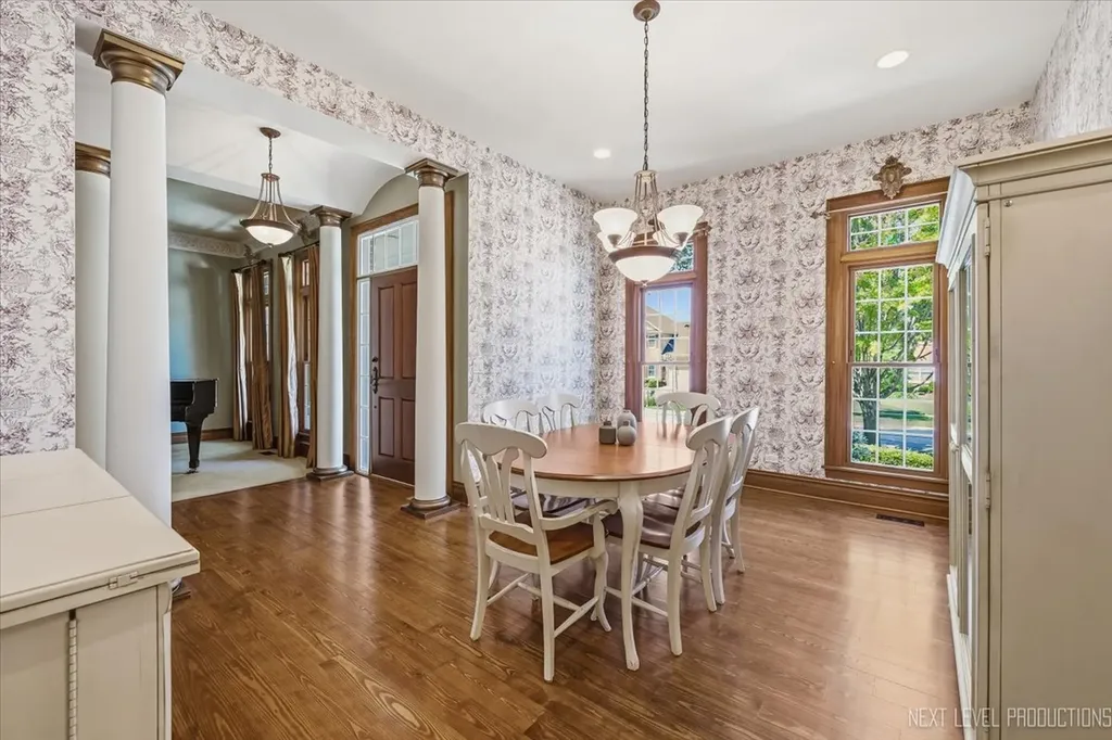 2736 Willow Ridge Drive Naperville IL 60564
