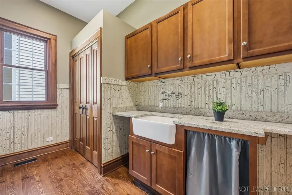 2736 Willow Ridge Drive Naperville IL 60564