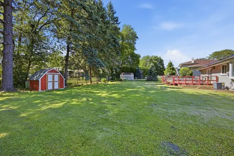 904 Chippewa Drive Elgin IL 60120