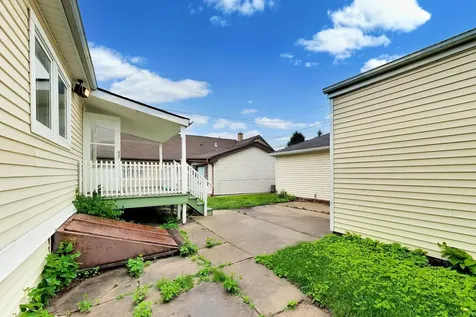 2451 Maple Street River Grove IL 60171