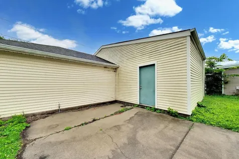 2451 Maple Street River Grove IL 60171
