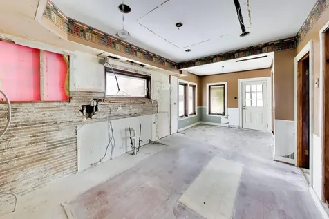 2451 Maple Street River Grove IL 60171