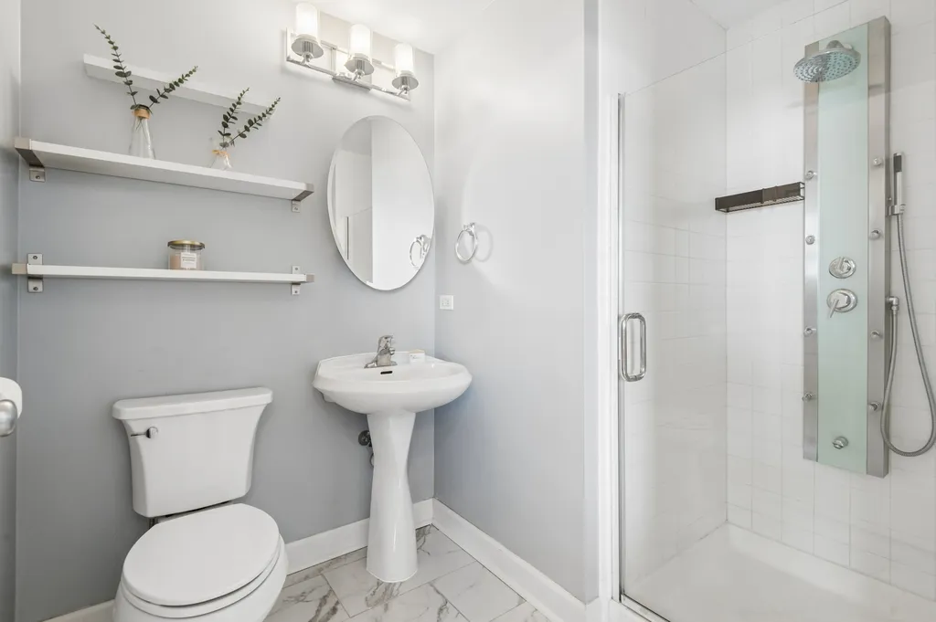 949 North Willard Court Chicago IL 60642