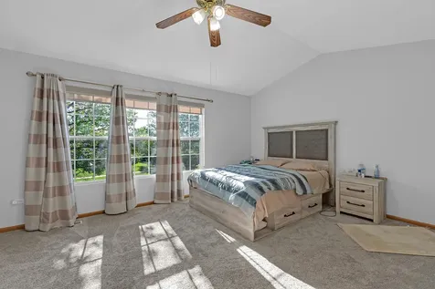 158 North Palmer Drive Bolingbrook IL 60490