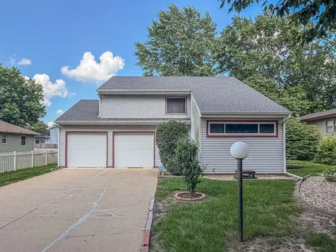 2314 Mulberry Court Champaign IL 61821