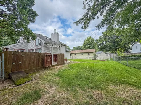 2314 Mulberry Court Champaign IL 61821