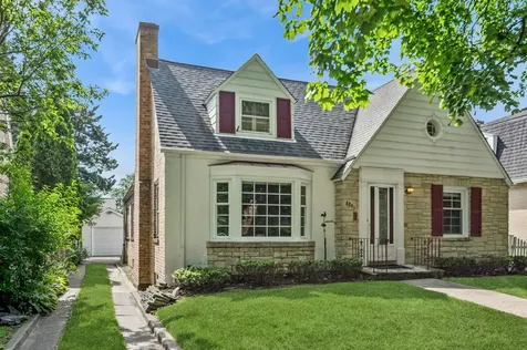 6241 North Leroy Avenue Chicago IL 60646